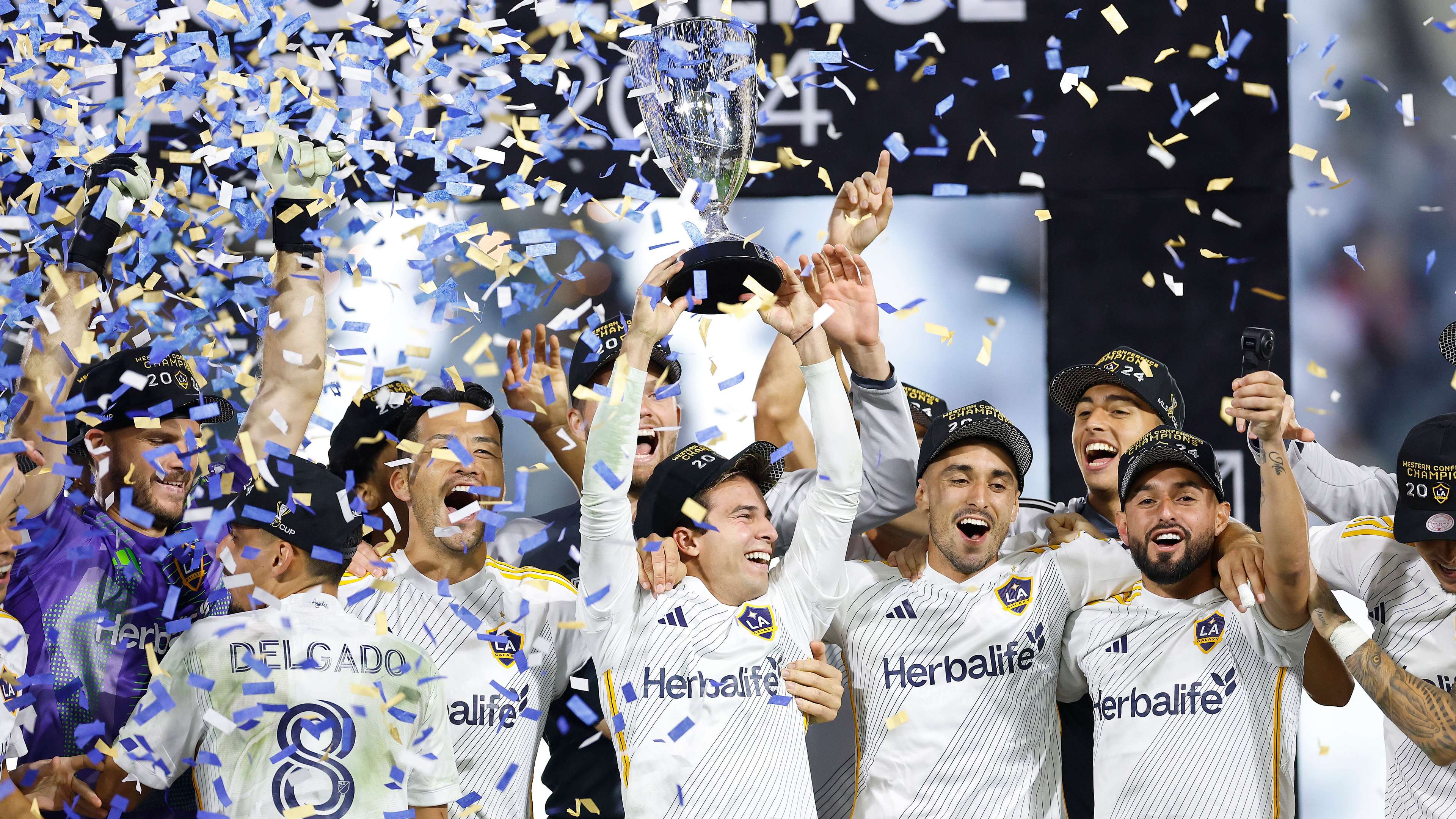 努力追求自 努力追求自