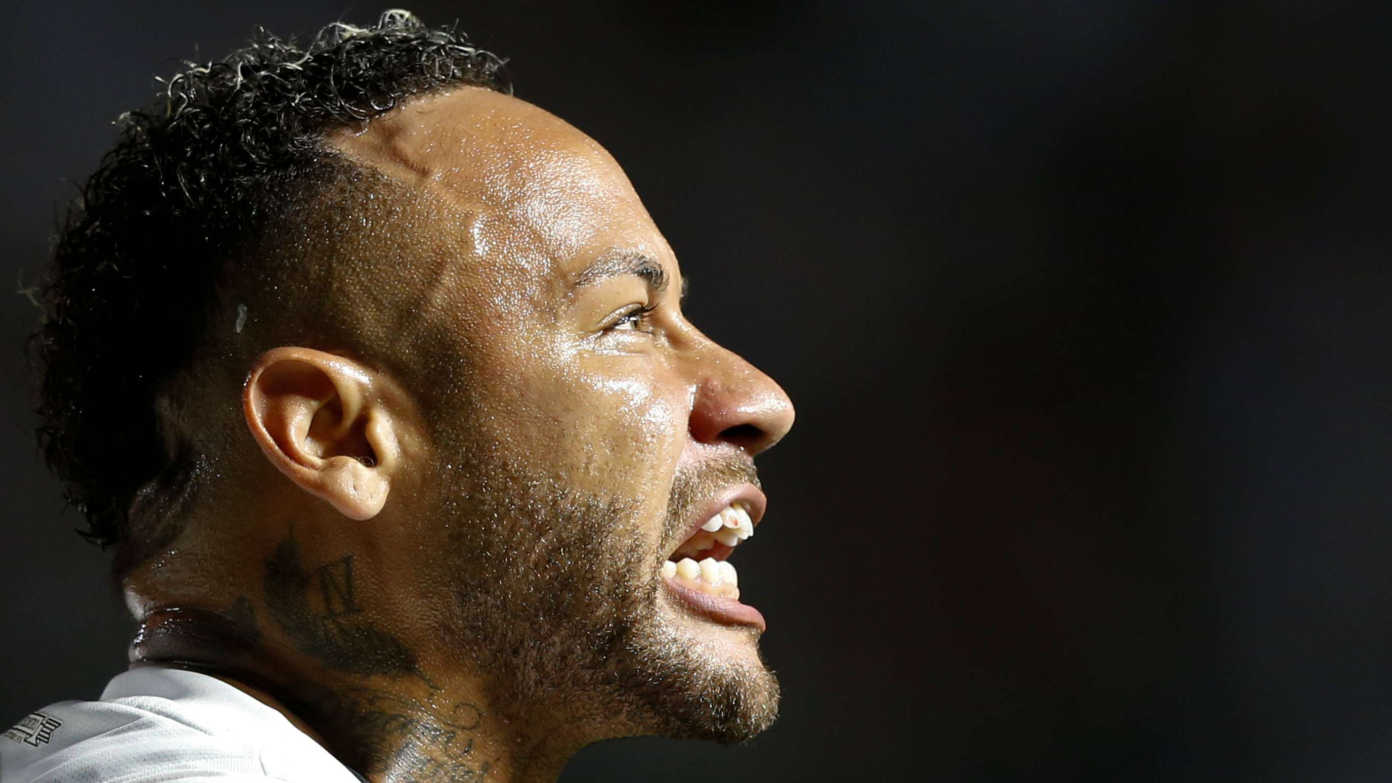 他的表现却 他的表现却